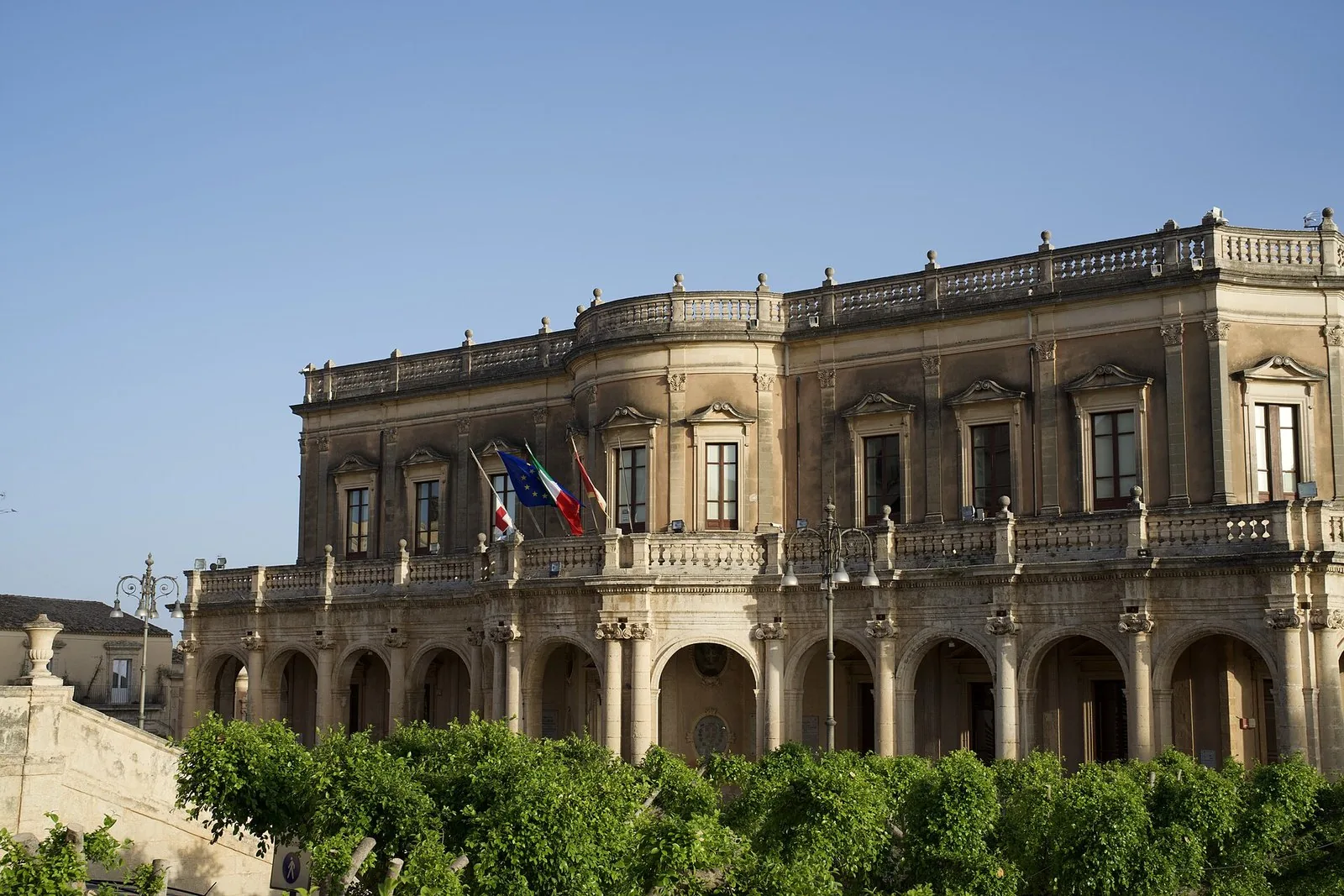 Palazzo Ducezio, sul corso di Noto
